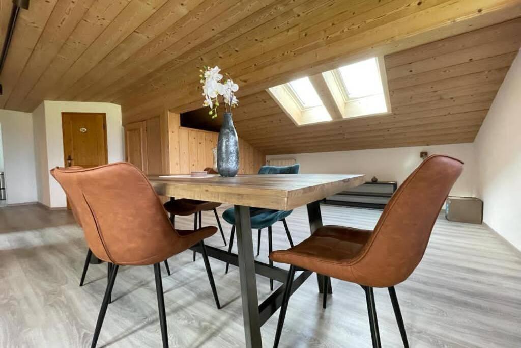 Gemuetliche Ferienwohnung Im Dg Am Tegernsee - Bergblick, Ruhe & Ganz Viel Platz Bad Wiessee Ngoại thất bức ảnh